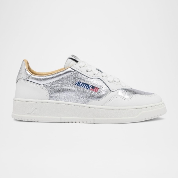 AUTRY MEDALIST Low Top Silver Leather Sneakers - Picture 2 of 9